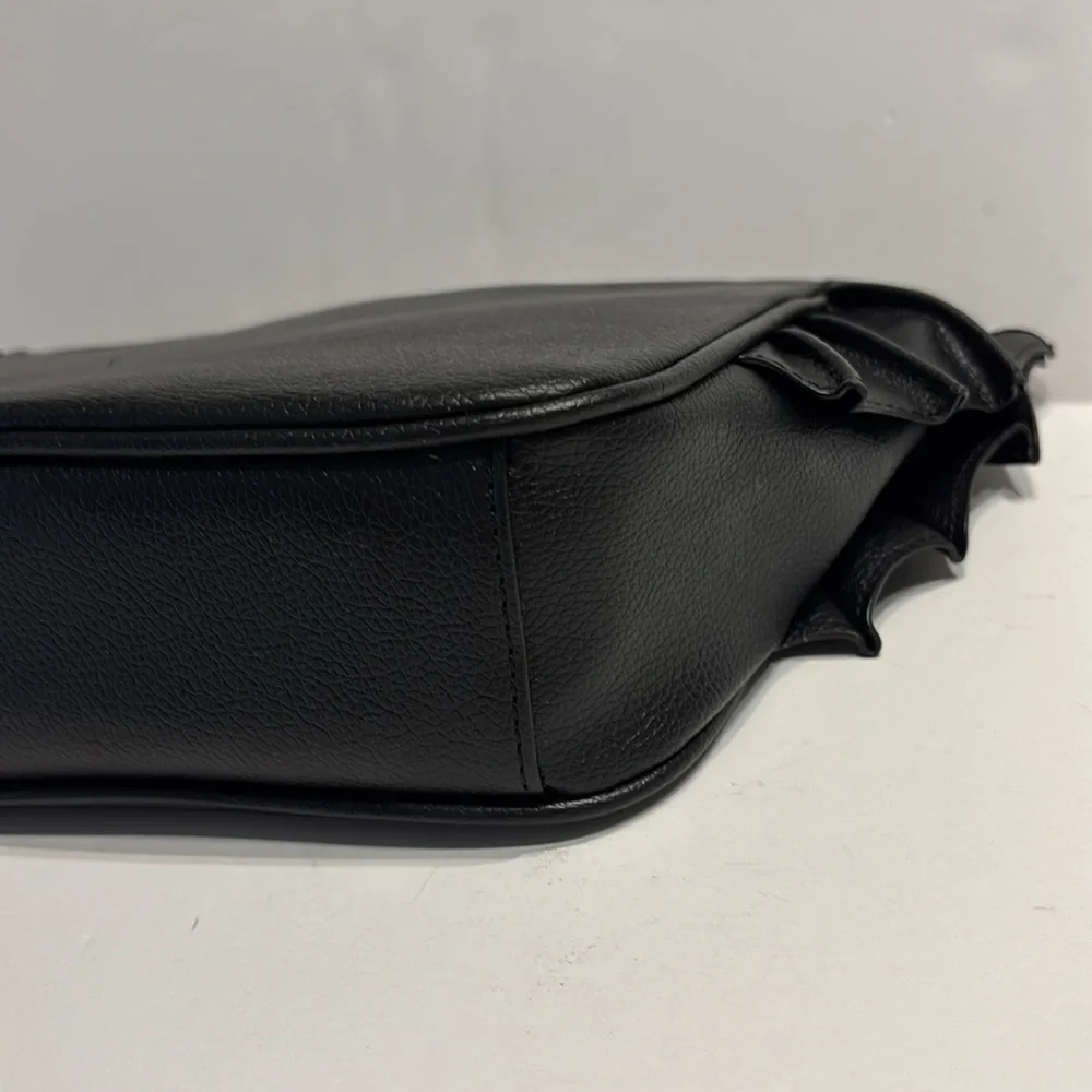 NWOT Jeffree Star LIMITED EDITION Black Batwing Cosmetic Bag